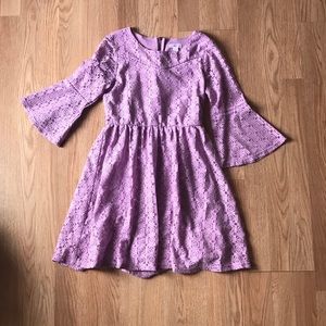 EUC GIRLS LACE LAVENDER LONG SLEEVE DRESS Large